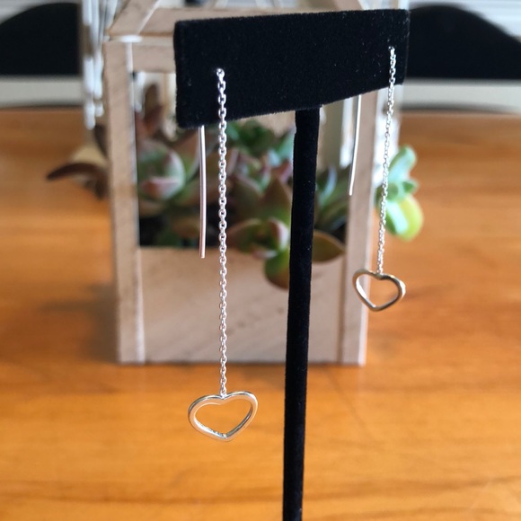 925 Heart Threader Earrings - Picture 4 of 7